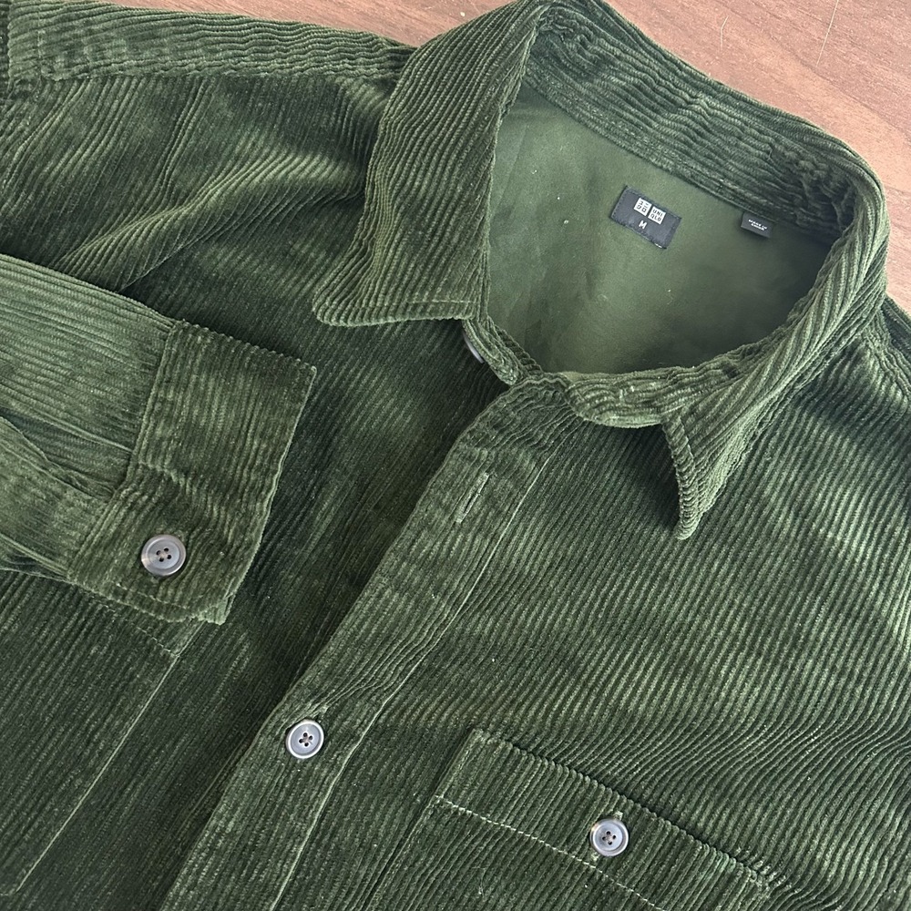 Uniqlo Corduroy Work Shirt Dark Green Cotton Long Sleeve Button Up Mens Medium